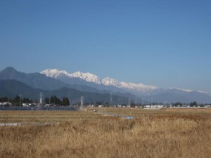 白馬の方の山々は真っ白けです！！