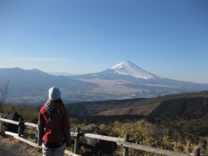 立ち尽くすおちえさん